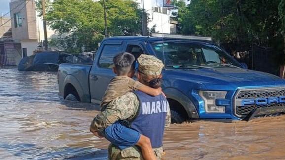 مکسیکو کې د سېلابونو له امله ۲۸ کسانو ژوند له لاسه ورکړی