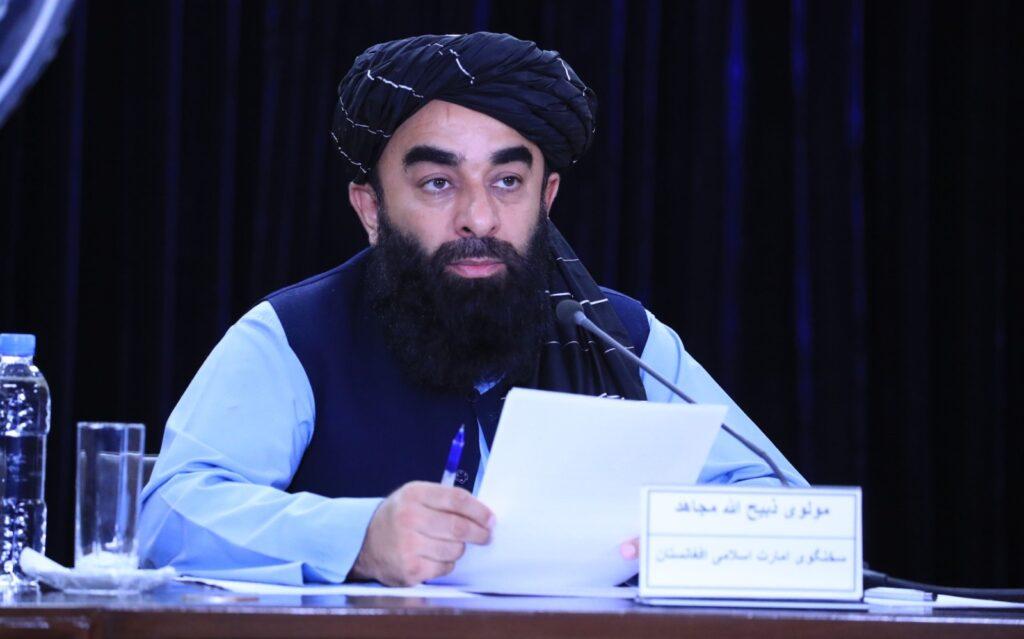 مجاهد: امارت اسلامی در زمان مناسب به حملات پاکستان پاسخ لازم خواهد داد