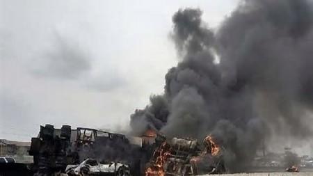 انفجار تانکر تیل در نایجریا جان ۳۵ تن را گرفت