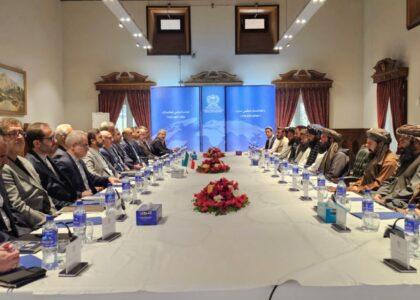 افغان او ایراني چارواکو د سرحدي نښو تازه کولو او ځینو نورو موضوعاتو په اړه خبرې کړې دي