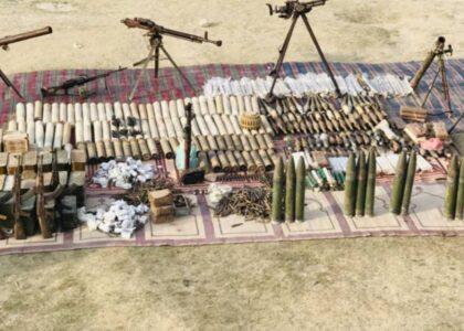 بغلان کې یو شمېر وسلې او مهمات کشف او ترلاسه شوي