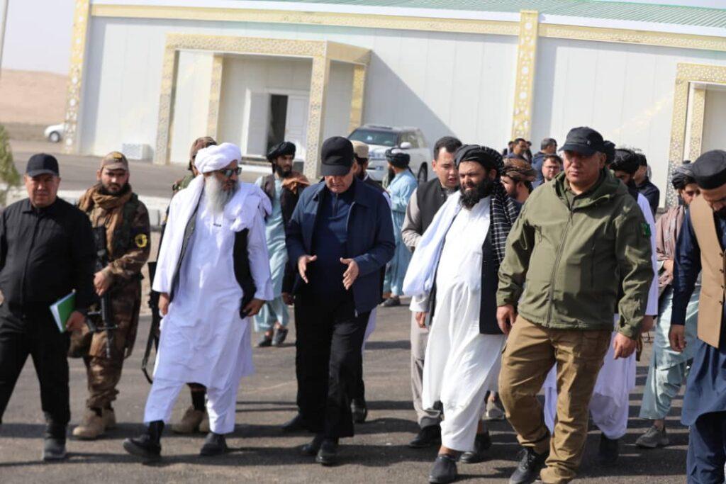 مقامات افغانستان و ترکمنستان از جریان کار پروژۀ تاپی در هرات دیدن کردند