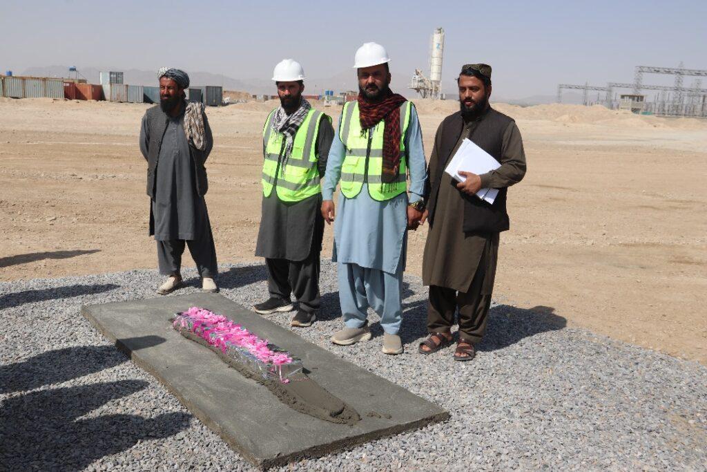 کندهار کې د څه باندې ۵۰۰ میلیون افغانیو په ارزښت باروړونکو موټرو ته ترمینل جوړېږي