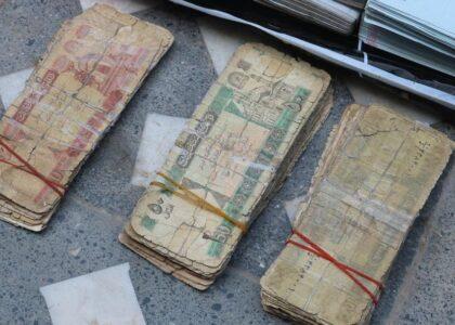 شکایت شماری از باشنده‌گان هرات از افزایش بانک‌نوت‌های مندرس در بازار این ولایت