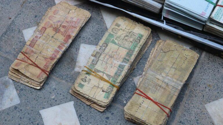 شکایت شماری از باشنده‌گان هرات از افزایش بانک‌نوت‌های مندرس در بازار این ولایت