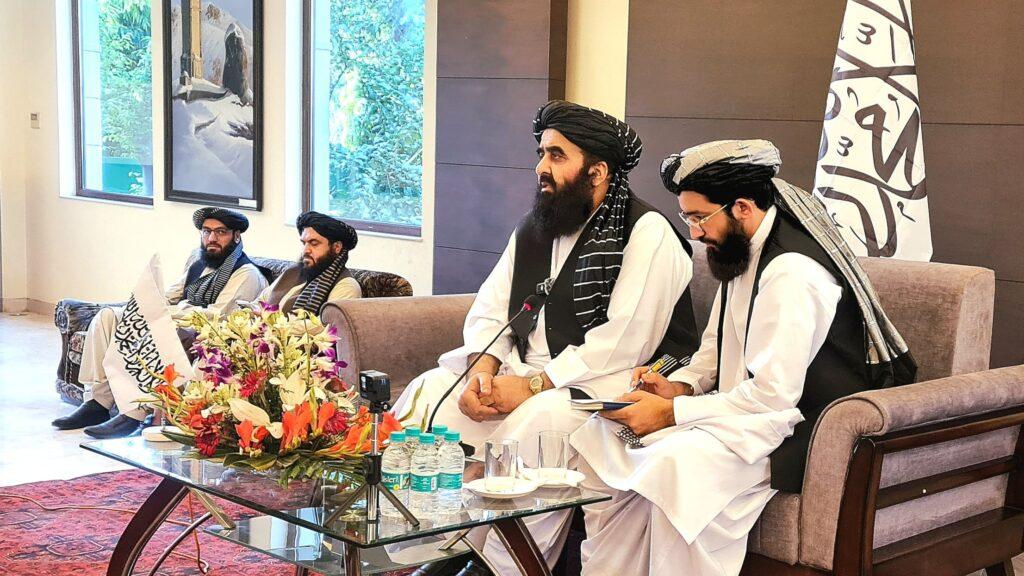 متقی: خواهان حل مسائل از راه گفتگو هستیم، در غیر این صورت گزینه‌های دیگری نیز داریم