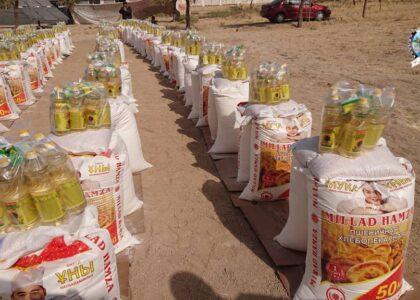 برای بیش از ۲هزار خانوادۀ نیازمند در سمنگان مواد غذایی توزیع شد