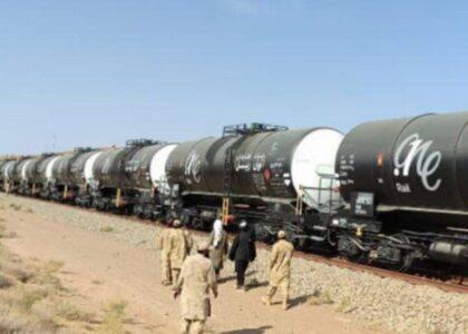 برای نخستین بار تیل دیزل از مسیر خط آهن خواف – هرات وارد افغانستان شد