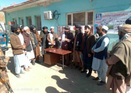 برای ده‌ها دهقان در غزنی نهال‌های هنگ و وسایل زراعتی توزیع شد