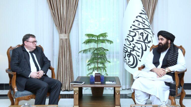 متقی: پاکستان بجای زور و بی‌ثباتی، گفت‌وگو و ثبات را در اولویت قرار دهد