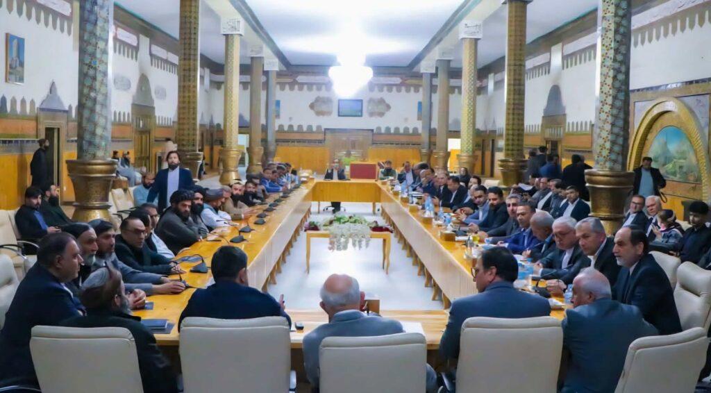 نشستی به‌هدف افزایش میزان صادرات و واردات میان افغانستان و ایران در هرات برگزار شد