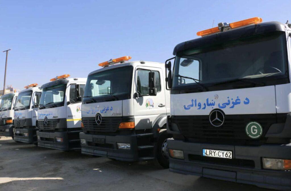 د غزني ښاروالۍ د ۴۵ میلیونه افغانیو په ارزښت یو شمېر پرمختللې ماشینرۍ پېرلې