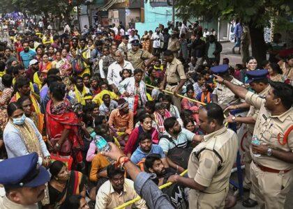 ازدحام در معبدی در هند جان نُه تن را گرفت