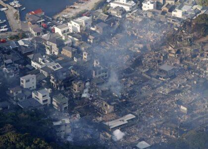 د جاپان سوېل کې پراخه اورلګېدنه؛ تر اوسه ۱۷۰ ودانۍ سوځېدلې دي