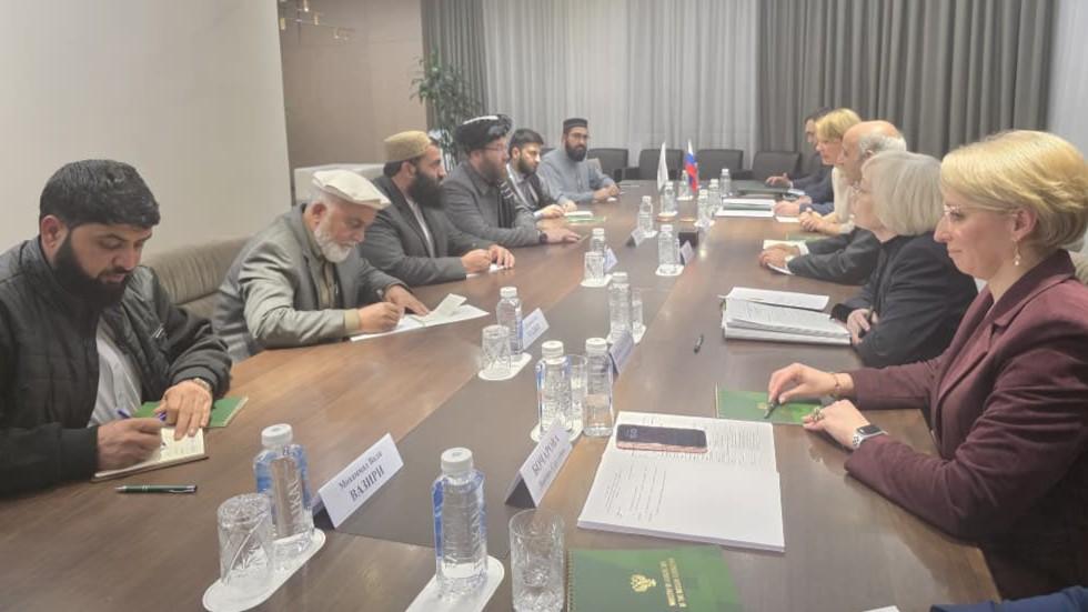 افغان او روسي چارواکو د دواړو هېوادونو ترمنځ د کرنیزو همکاریو پر پراختیا ټینګار کړی