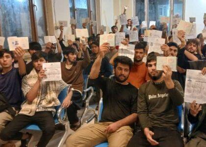 Hundreds of Afghans released from Pak, Iraqi prisons return home