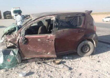 سمنګان کې د ترافيکي پېښې له امله یو کس مړ او ۷ نور ټپيان شوي