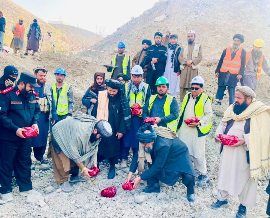 Repair work kicks off on Badakhshan-Takhar highway