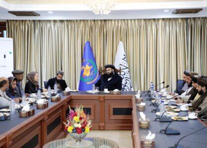 مولوي کبیر: ګاونډیو هېوادونو کې د افغان کډوالو وضعیت د اندېښنې وړ دی