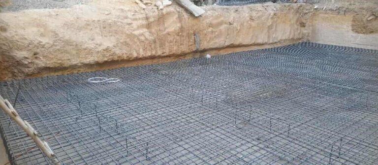 کار ساخت یک مارکیت تجارتی به ارزش ۲۱ میلیون افغانی در دایکندی آغاز شد