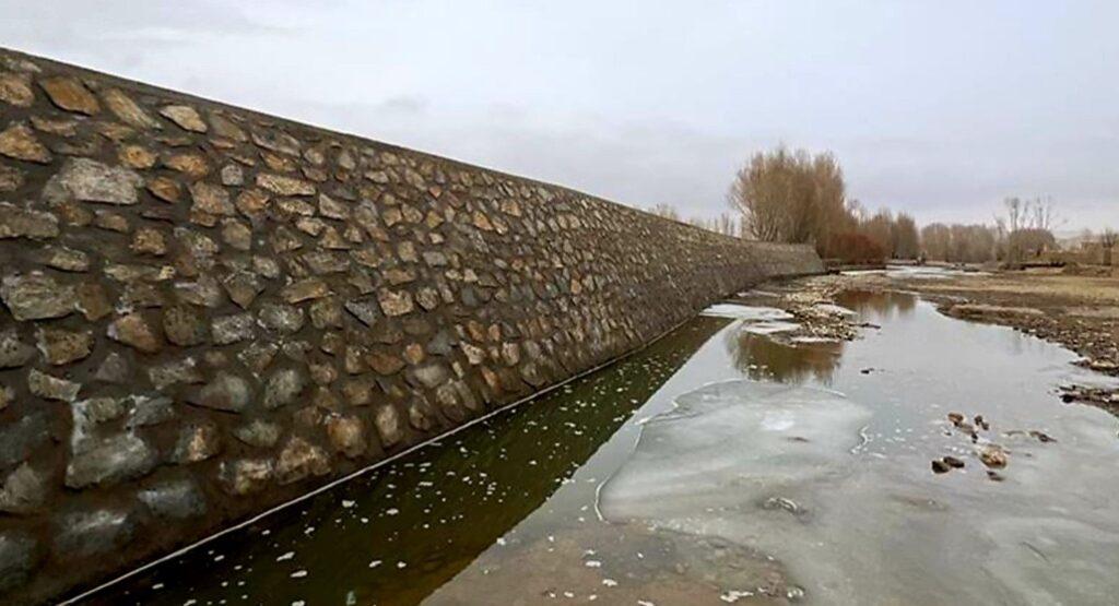 کار یک پروژۀ تحکمیاتی دریای هریرود در غور تکمیل شد