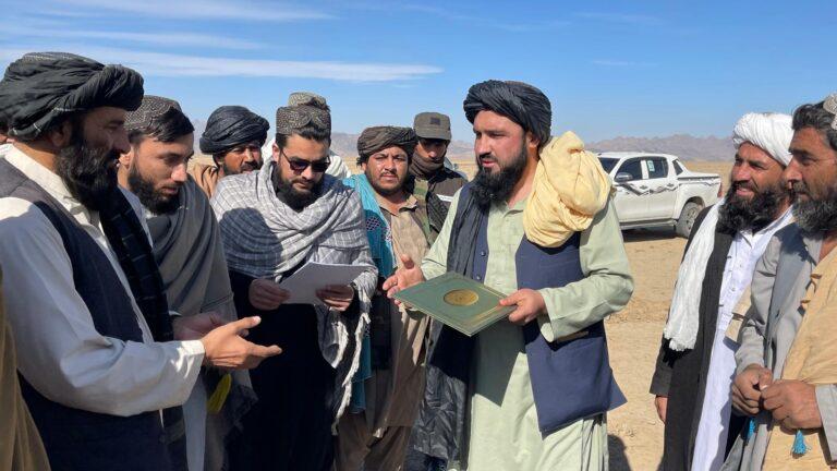 د کندهار په ژېړۍ کې راستنو شوو کډوالو ته د ځمکو د وېش لړۍ پيل شوه