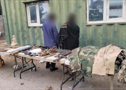 کشف و ضبط یک مجسمۀ سنگی و مقداری مهمات و بازداشت دو تن در پیوند به آن در کاپیسا