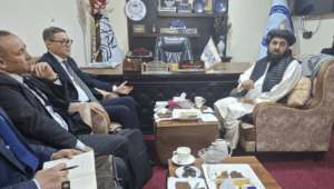 د ټولګټو وزارت د اوسپنې پټلۍ مرستیال د قزاقستان د ولسمشر له ځانګړي استازي سره لیدلي