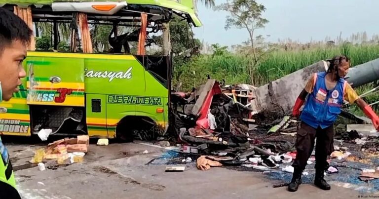 15 killed as passenger bus overturns in Indonesia