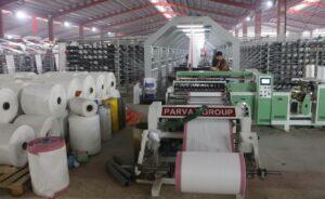 یک فابریکۀ تولید تار و بوجی‌های پلاستیکی در بلخ افتتاح شد