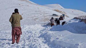 Heavy snowfall closes major roads in Ghor