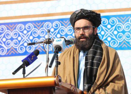 انس حقاني مسوولینو ته: موږ باید ځانونه د خلکو خادمان او ملګري وبولو