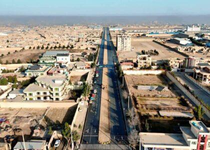 سرک پارک‌های صنعتی مزارشریف پس از قیرریزی به بهره‌برداری سپرده شد