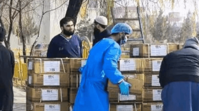 امارات متحدۀ عربی ۳۲ قلم دوا و تجهیزات طبی به شفاخانۀ فاریاب اهدا کرد