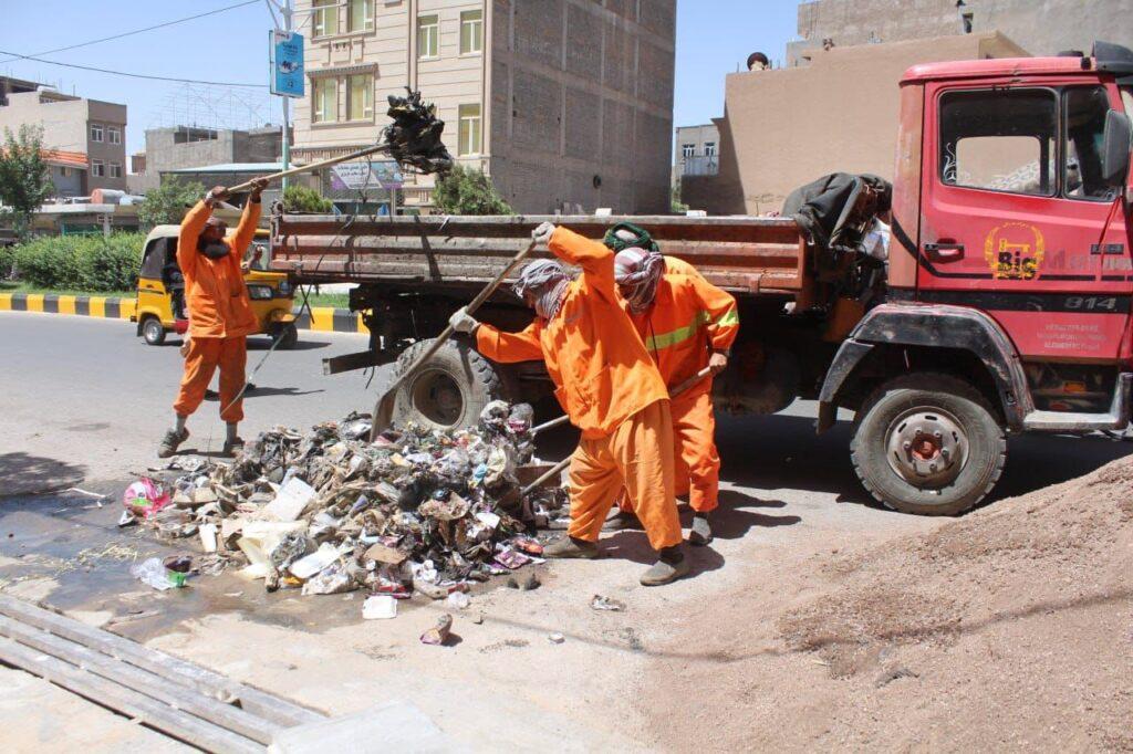Herat municipality expands waste collection after Pajhwok report