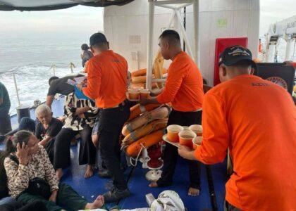 15 killed as ferry carrying over 350 people sinks in Philippine