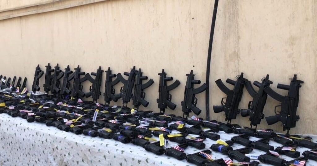 کشف و ضبط ٥٢٥ میل سلاح واردشده از پاکستان در تورخم 