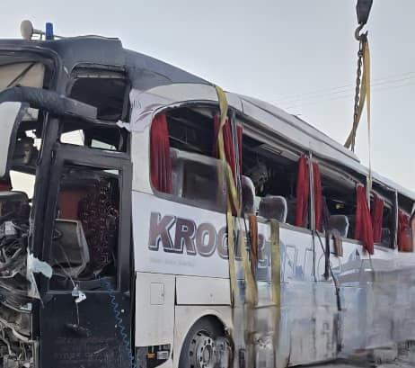 رویداد ترافیکی در شاهراه زرنج–دلارام یک کشته و ١٩ زخمی بر جا گذاشت