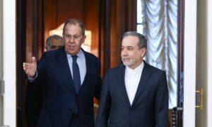 لاوروف او عراقچي د ايران او امريکا ترمنځ د مذاکراتو په اړه خبرې کړې