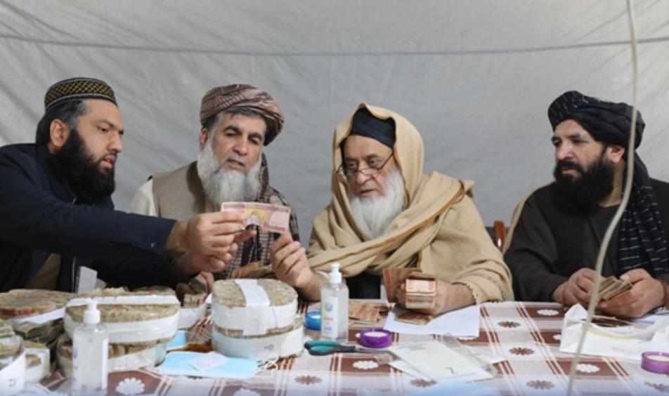 د افغانستان بانک بیش از ۵۳۷ میلیون بانک‌نوت‌ مندرس را حریق کرد