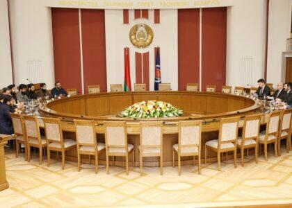 بلاروس ته د افغان پلاوي سفر؛ د دوه اړخیزو همکاریو او تخنیکي اړیکو پر پیاوړتیا خبرې شوې دي