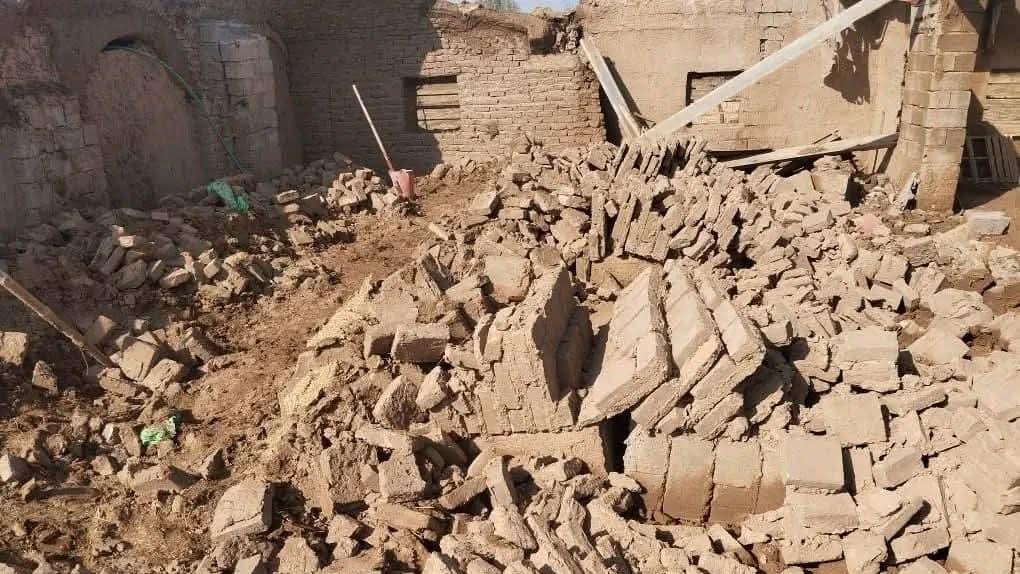 فرو ریختن دیوار در فراه ۵ کشته و زخمی برجا گذاشت