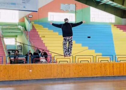 «اسلک‌لاین» به‌عنوان ورزش نوین توسط یک ورزشکار در هرات رونمایی شد