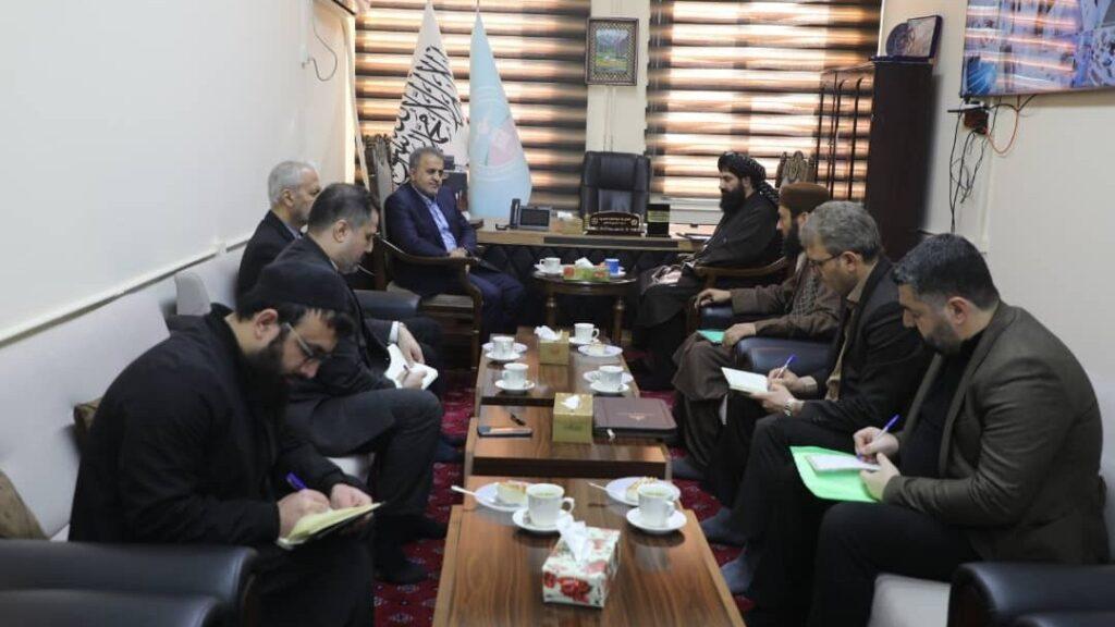 افغان او ایراني چارواکو د ځمکني ترانسپورټ برخه کې د ستونزو پر حل خبرې کړې دي