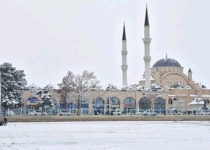 د جوزجان امنيه قومانداني: شبرغان کې څلور وسله‌وال غله له پولیسو سره نښته کې وژل شوي