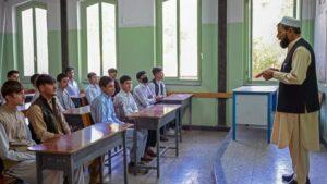 Public school teachers in Kabul demand pay rise