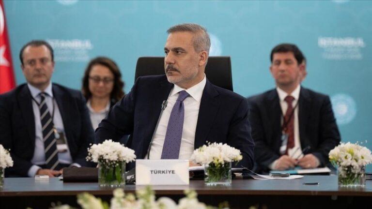 هاکان فیدان: په افغانستان کې سوله او ثبات د سیمې لپاره ډېر مهم دي