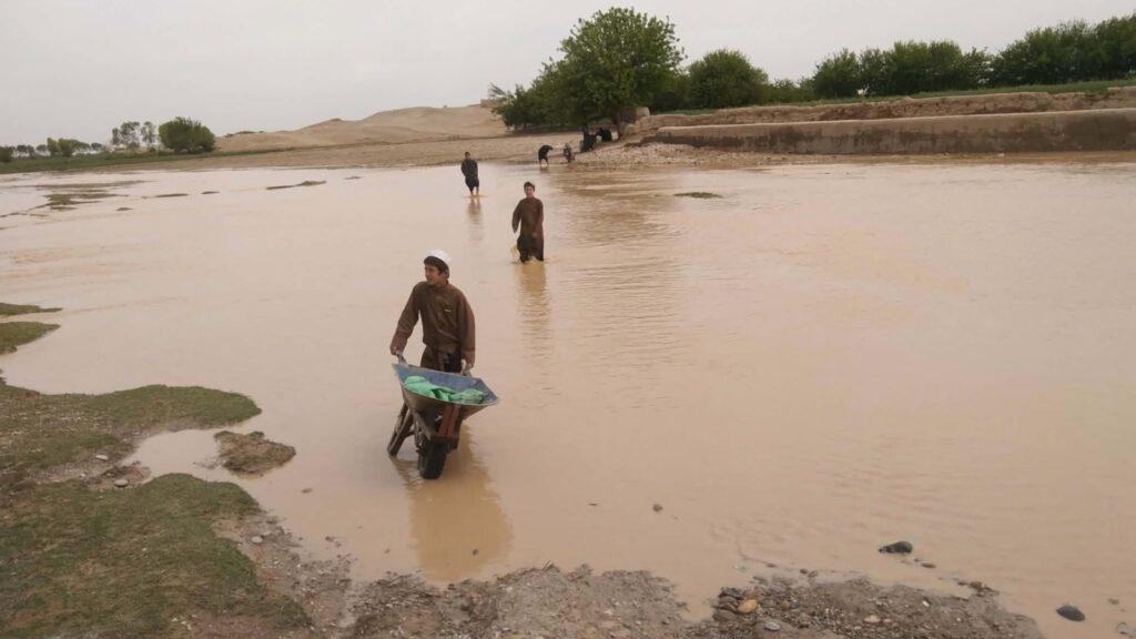 هېواد کې د وروستیو ورښتونو له امله ۲۸ کسان مړه او ۴۹ نور ټپيان شوي