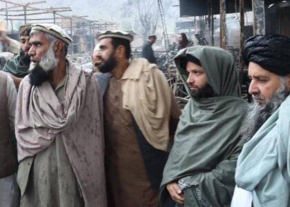 Assessment of burnt shops in Torkham; traders to receive financial aid