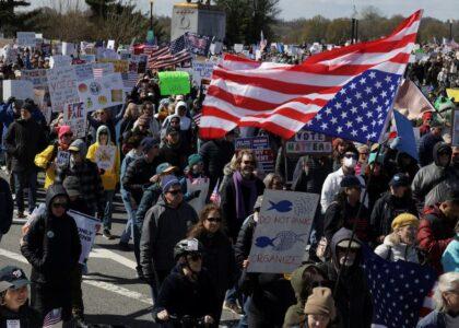 په امریکا کې د ترمپ پر ضد لاریونونه